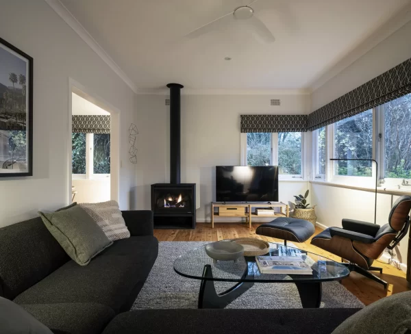 Heat and Glo I30 X Freestanding Gas Log Fire - Image 2